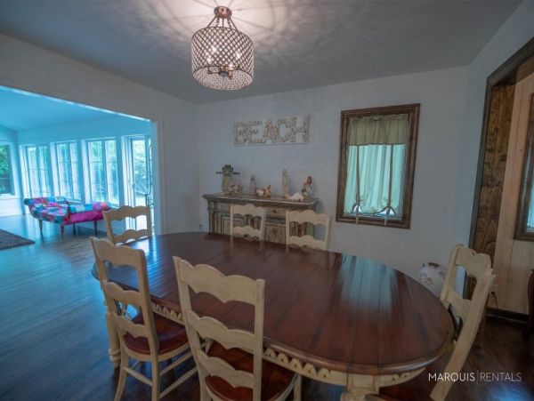 Hamptons Home 1020416