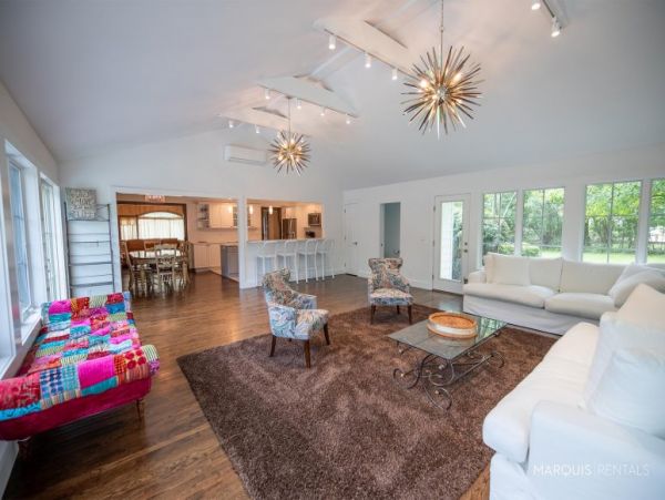 Hamptons Home 1020416