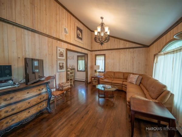 Hamptons Home 1020416