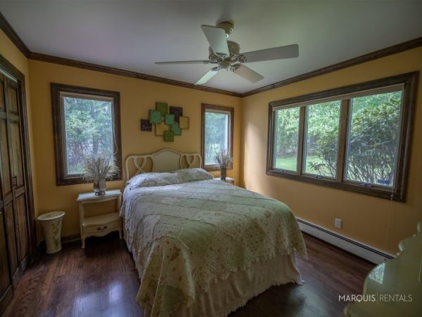 Hamptons Home 1020416