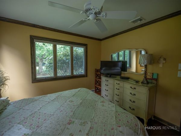 Hamptons Home 1020416