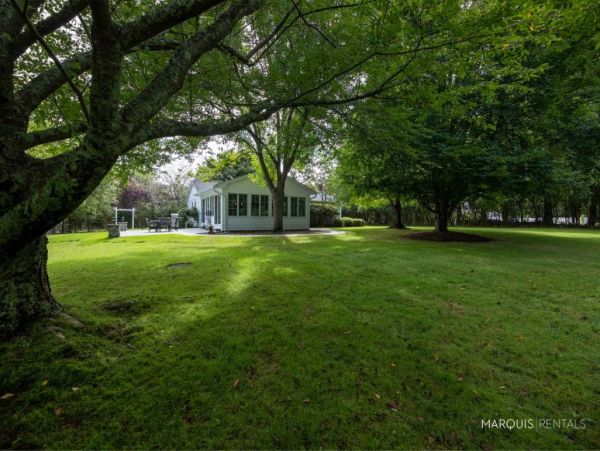 Hamptons Home 1020416