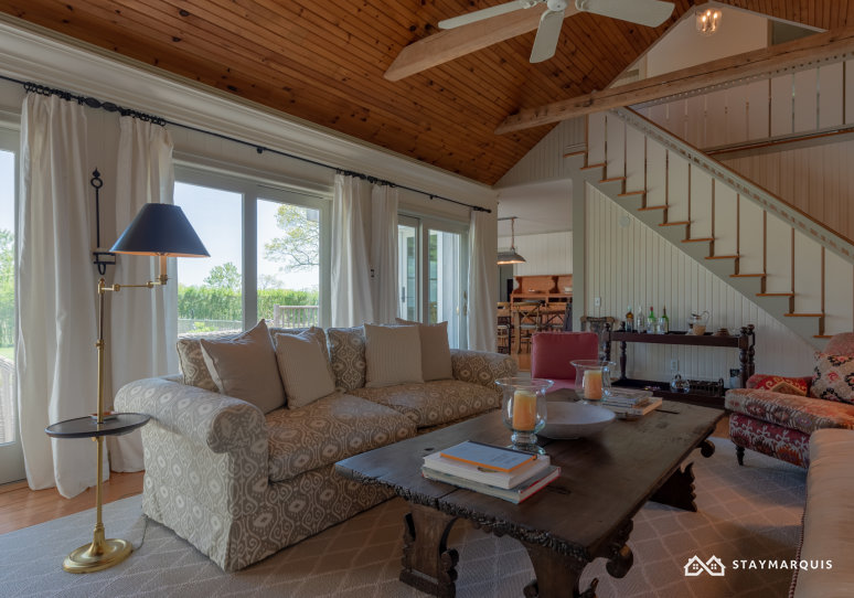 Hamptons Home 1020418