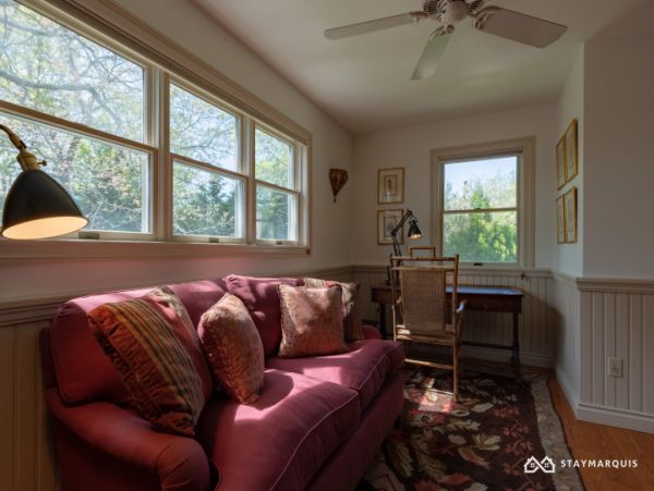 Hamptons Home 1020418