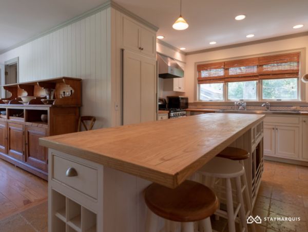 Hamptons Home 1020418