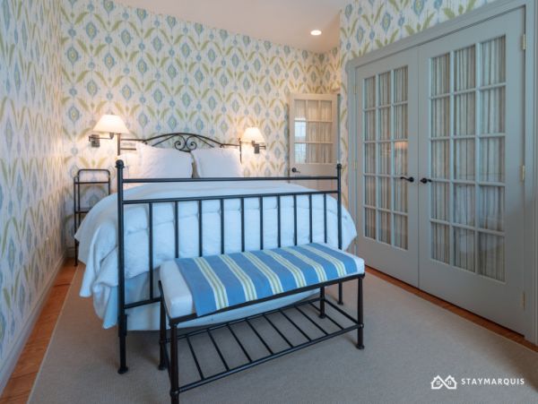 Hamptons Home 1020418