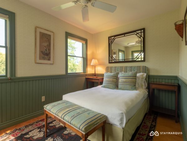 Hamptons Home 1020418