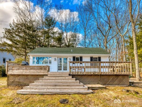 Hamptons Home 1020419