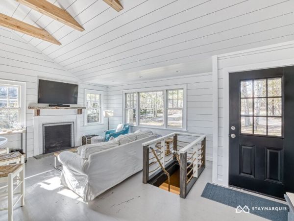 Hamptons Home 1020419
