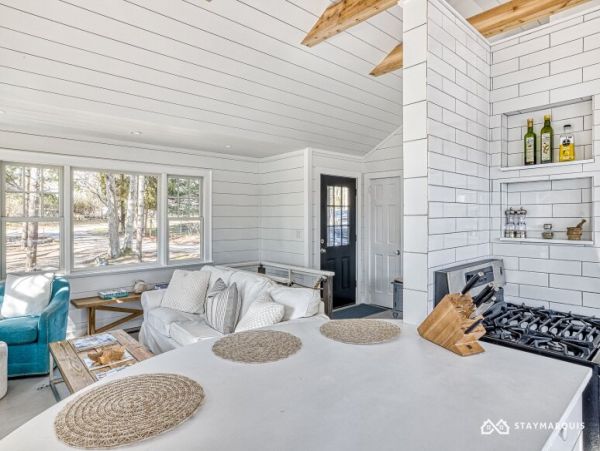 Hamptons Home 1020419