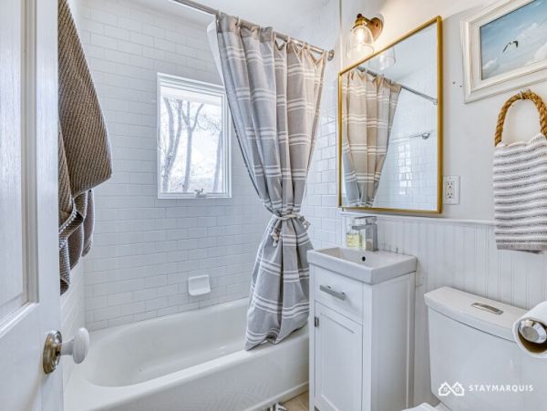 Hamptons Home 1020419