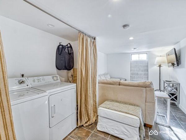 Hamptons Home 1020419