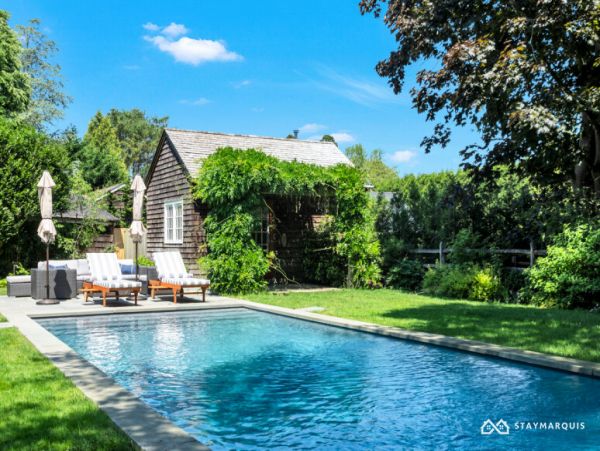 Hamptons Home 1020420