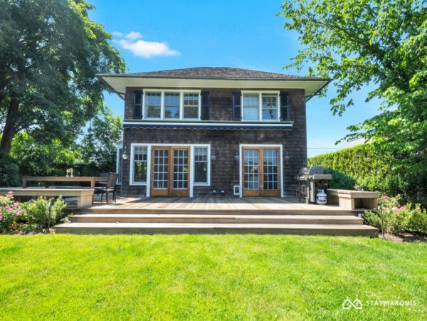 Hamptons Home 1020420
