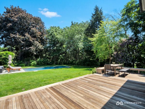 Hamptons Home 1020420