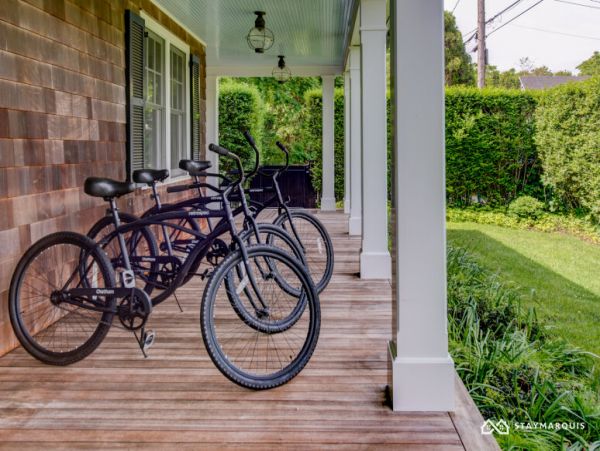 Hamptons Home 1020420