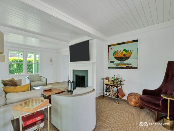 Hamptons Home 1020420