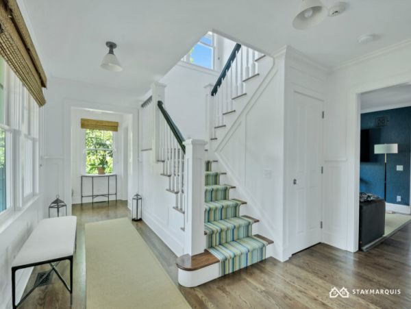 Hamptons Home 1020420