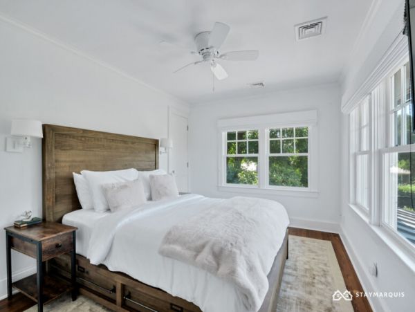 Hamptons Home 1020420