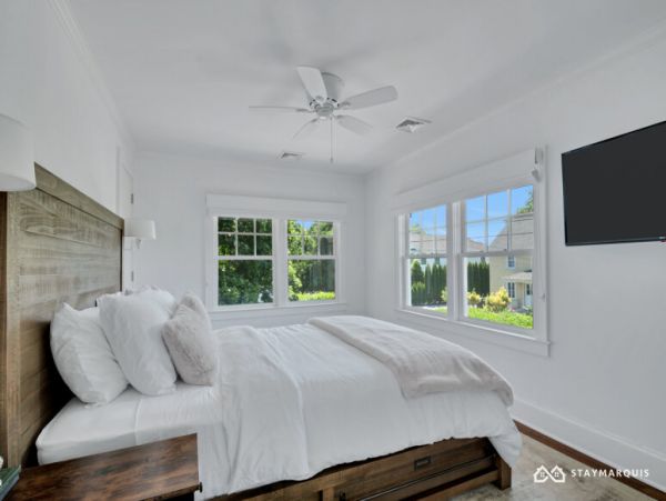 Hamptons Home 1020420