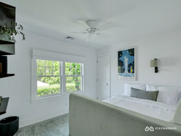 Hamptons Home 1020420