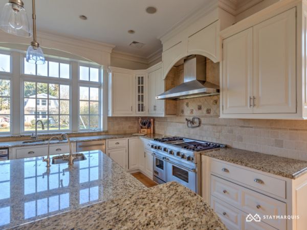 Hamptons Home 1020421
