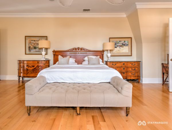 Hamptons Home 1020421