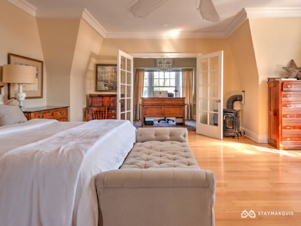 Hamptons Home 1020421