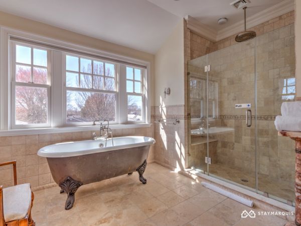 Hamptons Home 1020421