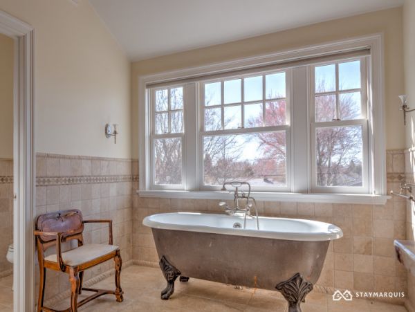 Hamptons Home 1020421