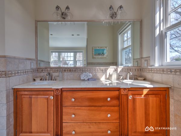 Hamptons Home 1020421
