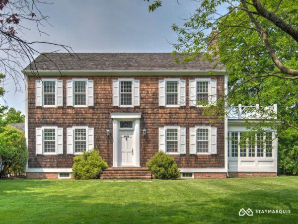 Hamptons Home 1020422