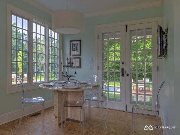 Hamptons Home 1020422