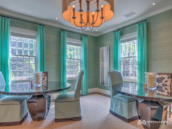 Hamptons Home 1020422