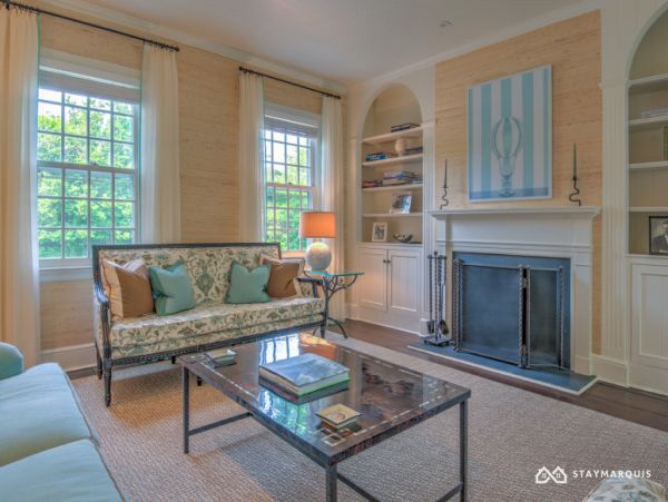 Hamptons Home 1020422