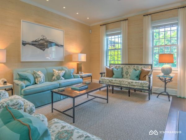 Hamptons Home 1020422