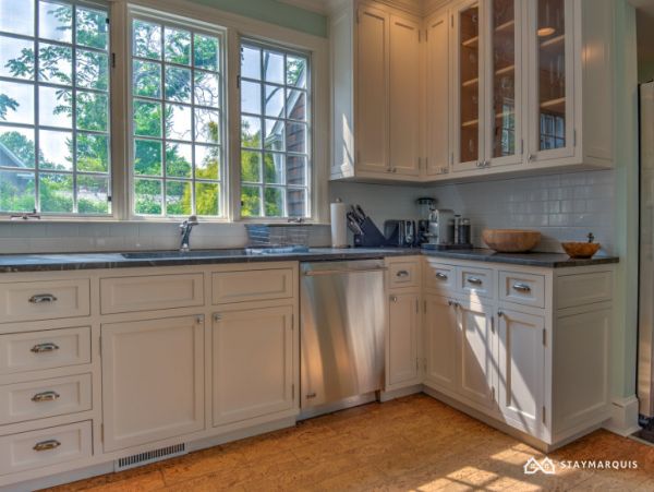 Hamptons Home 1020422