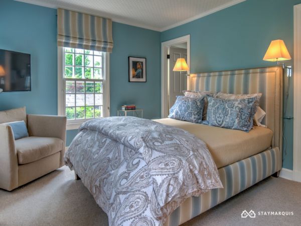 Hamptons Home 1020422