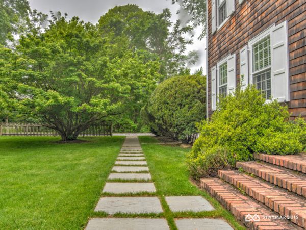 Hamptons Home 1020422