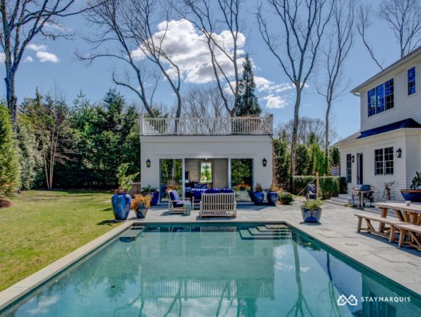 Hamptons Home 1020423