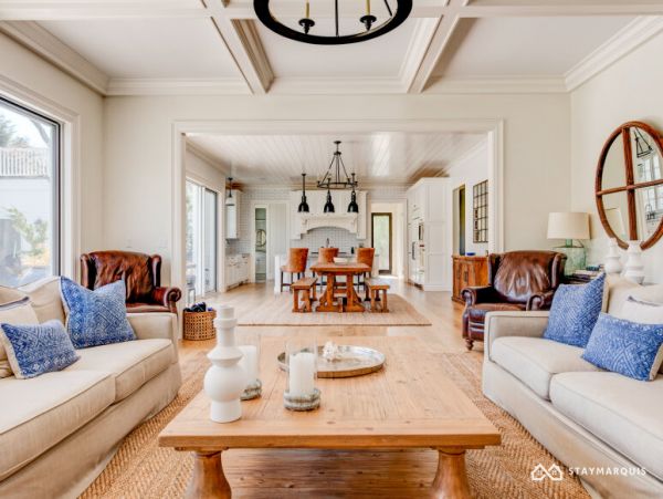 Hamptons Home 1020423