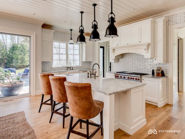 Hamptons Home 1020423