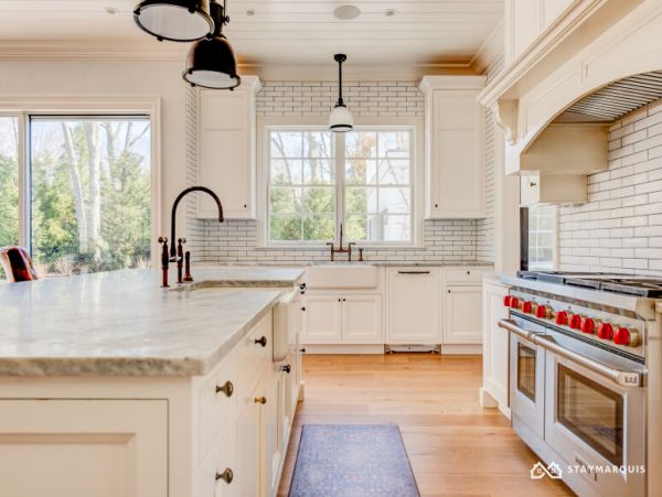 Hamptons Home 1020423