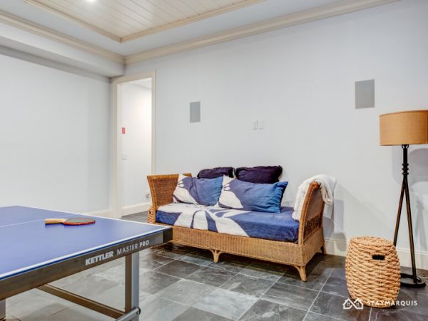 Hamptons Home 1020423