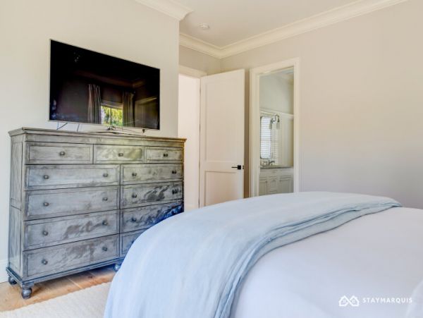 Hamptons Home 1020423