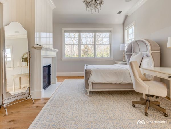 Hamptons Home 1020423