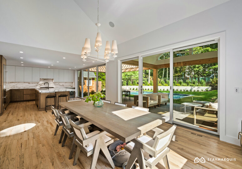Hamptons Home 1020425