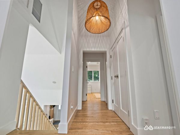 Hamptons Home 1020425