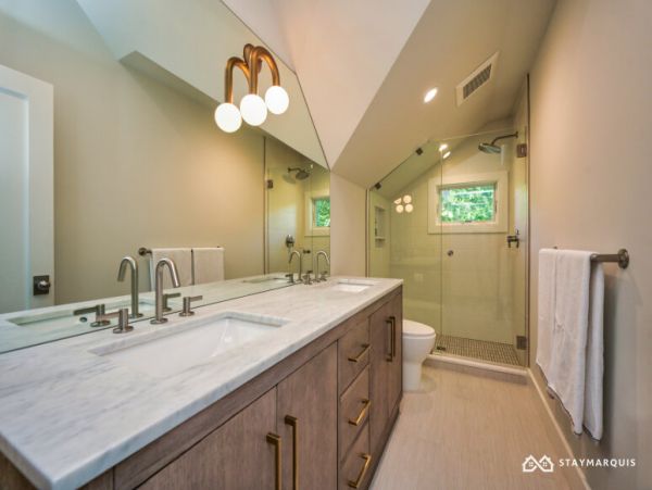 Hamptons Home 1020425