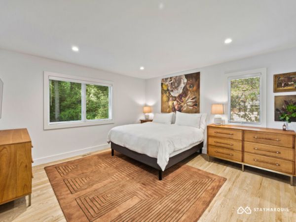 Hamptons Home 1020425